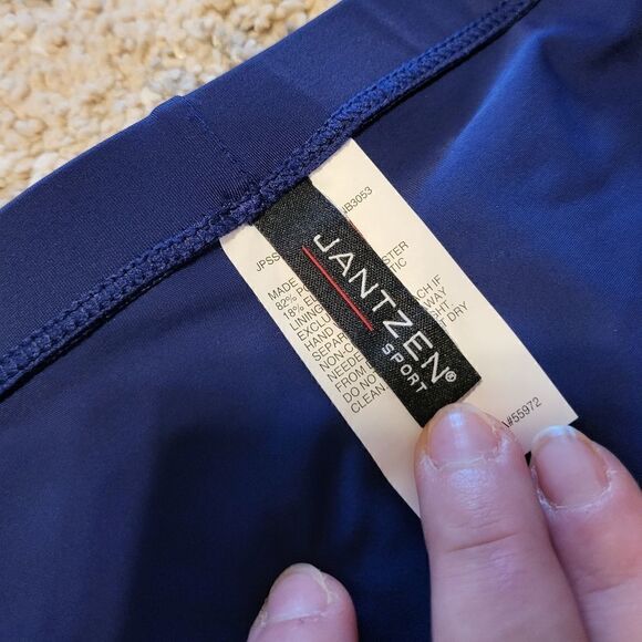 NWOT Jantzen Sport navy blue stretch shorts - Picture 2 of 4